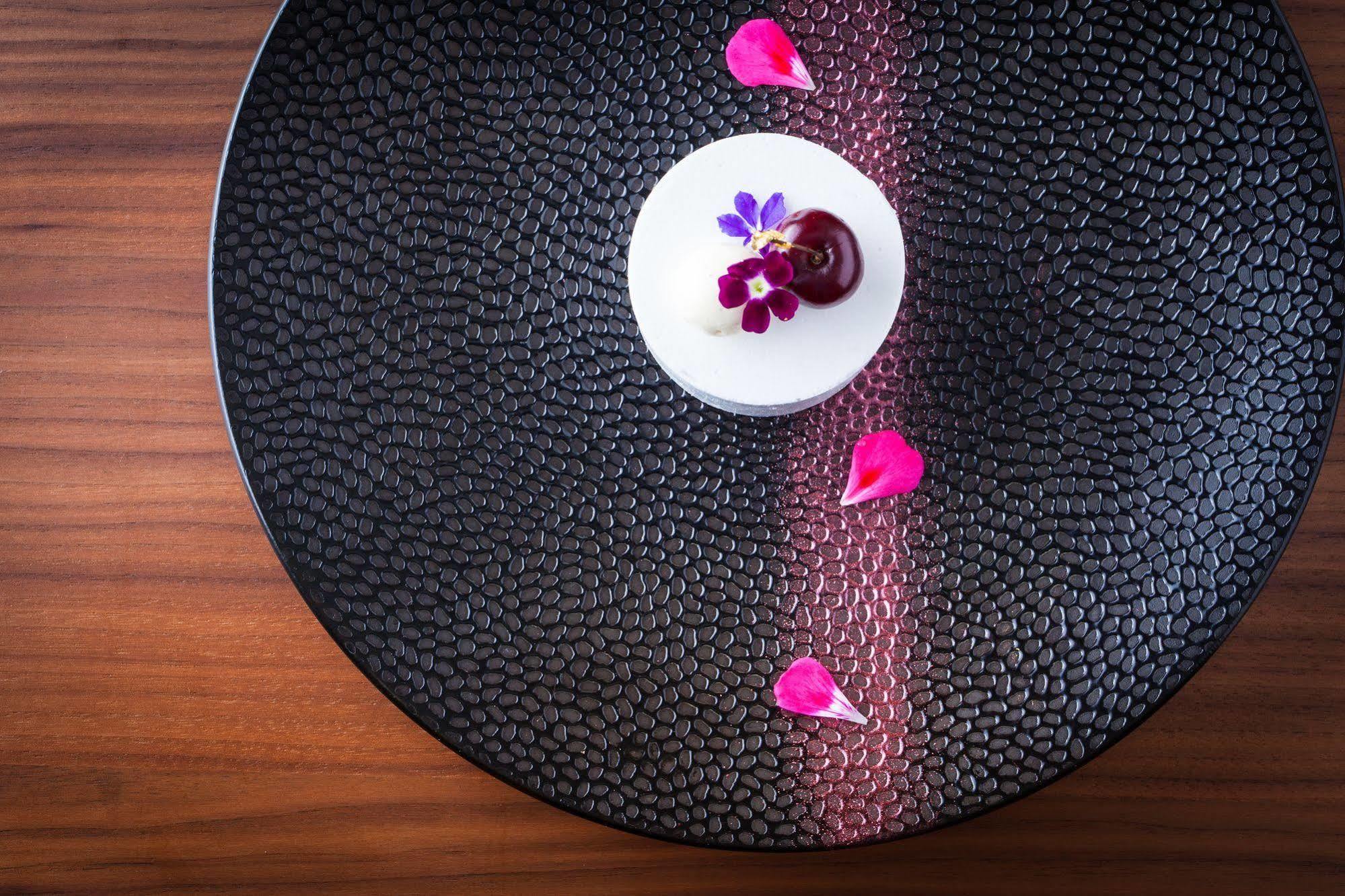 Maison Zugno Hotel & Spa Barretaine Экстерьер фото